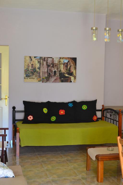 Scorpios Apartments Dassia  Ruang foto