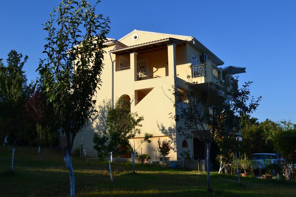 Scorpios Apartments Dassia  Ruang foto